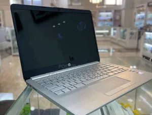 New Laptop HP 8GB AMD Ryzen 5 SSD 512GB