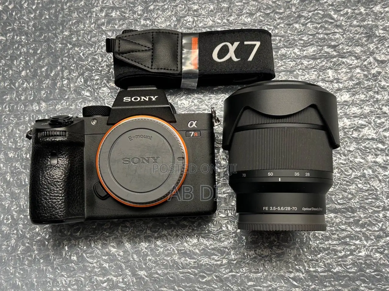 Sony A7r 3 With Kit Lens 28-70mm Brand New