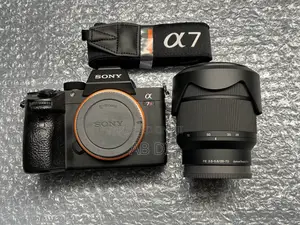Sony A7r 3 With Kit Lens 28-70mm Brand New