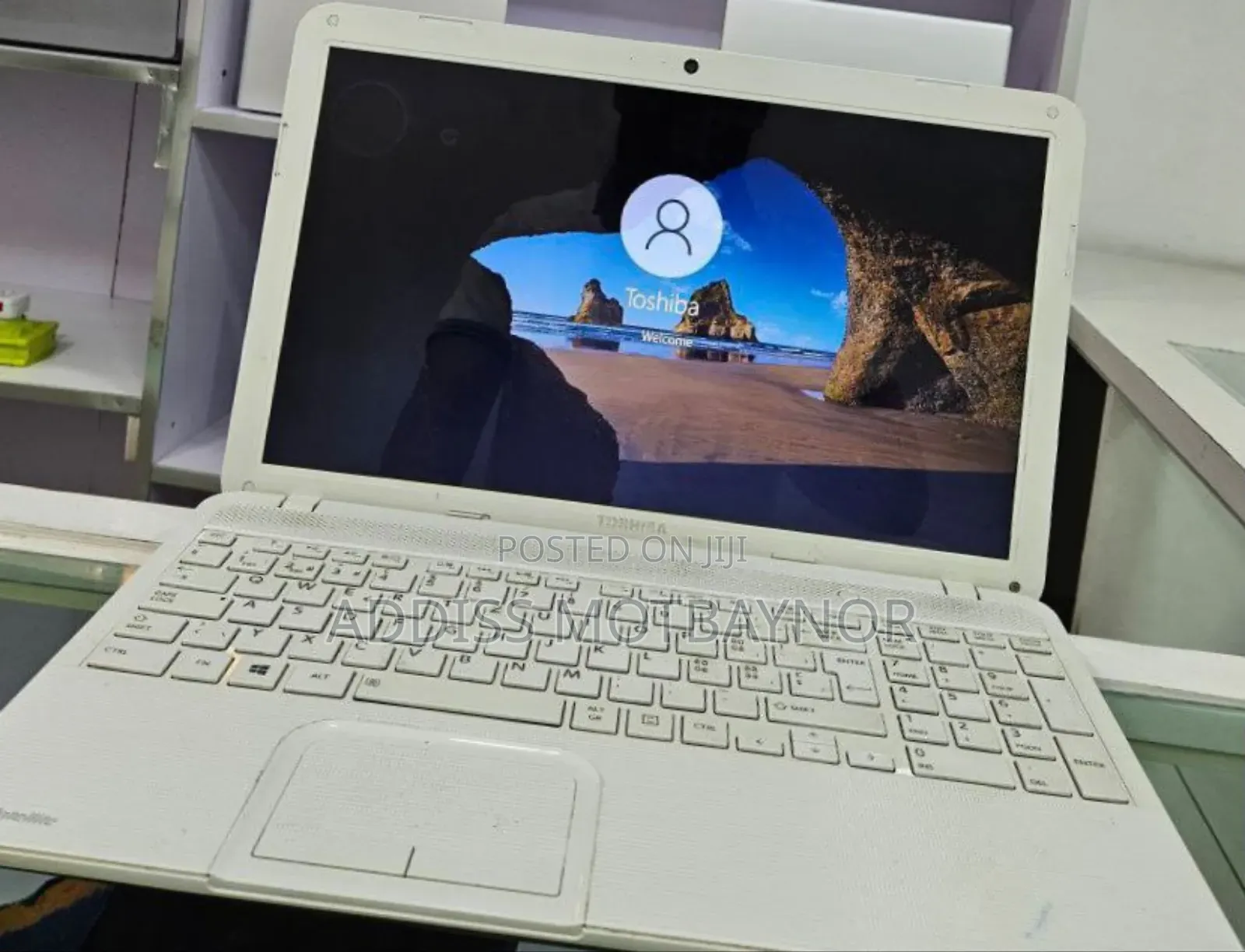 New Laptop Toshiba Satellite C55 4GB Intel Core I5 SSD 500GB