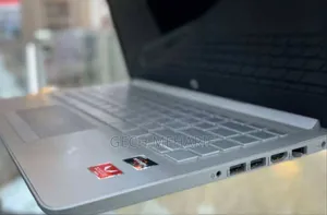 New Laptop HP Stream Notebook 8GB AMD Ryzen 5 SSD 512GB