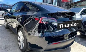 Tesla Model Y 2023 Black