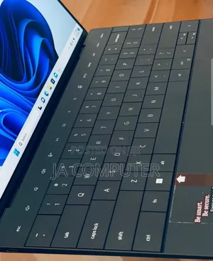 New Laptop Dell XPS 13 32GB Intel Core I7 SSD 1T