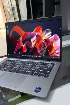 Photo - New Laptop Dell Latitude 5440 16GB Intel Core I5 SSD 256GB