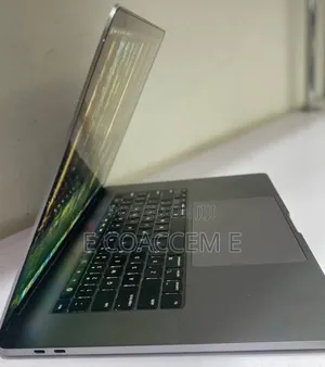 New Laptop Apple MacBook 16GB Intel Core I9 SSD 1T