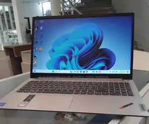 New Laptop Lenovo IdeaPad 1 4GB SSD 256GB