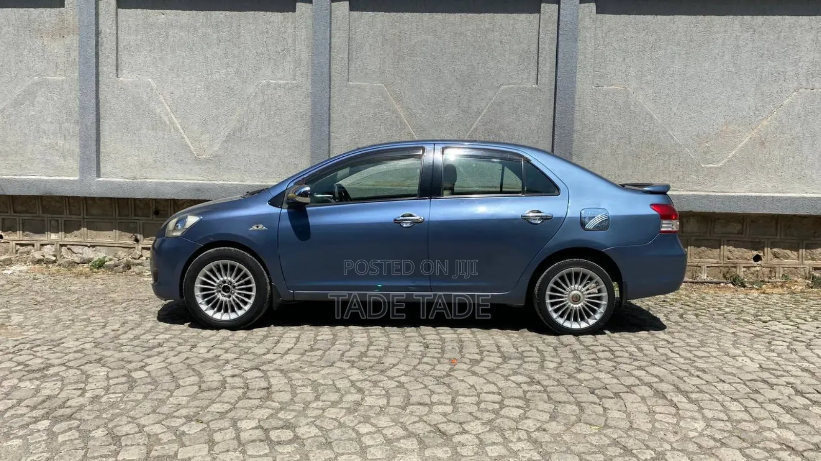 Toyota Yaris 2010 Blue