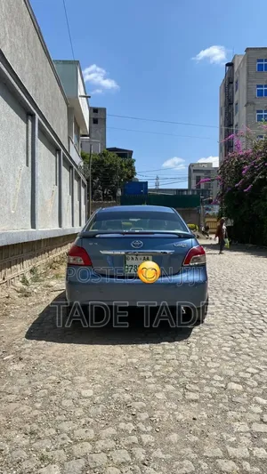 Toyota Yaris 2010 Blue