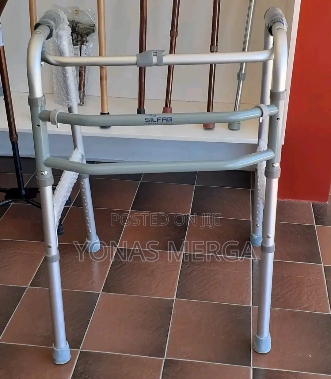 2 Wheel Without Walker Adjustable Walker, Age : Adult/ለወጣት