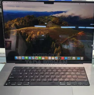 New Laptop Apple MacBook Pro M1 32GB Apple M1 SSD 1T