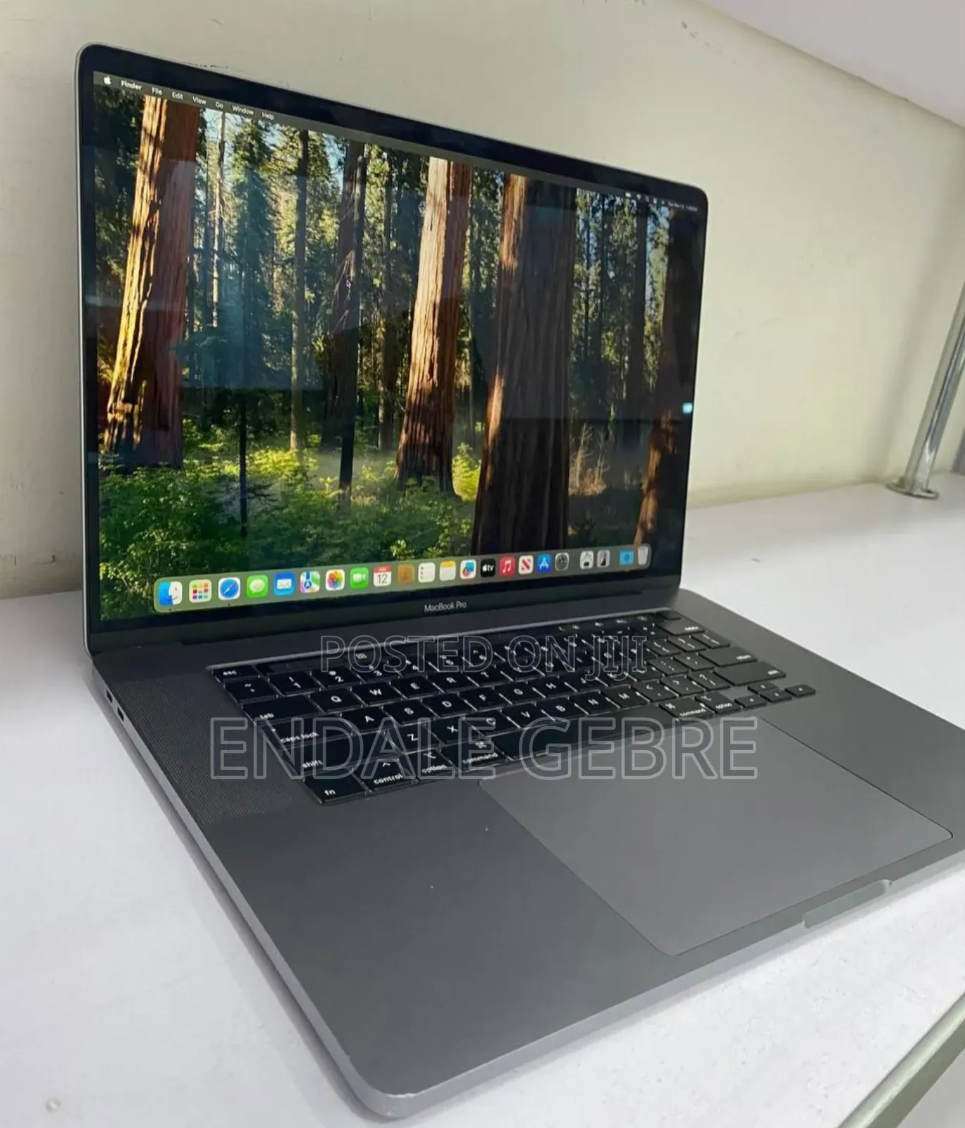 New Laptop Apple MacBook Pro 2019 16GB Intel Core I9 SSD 1T