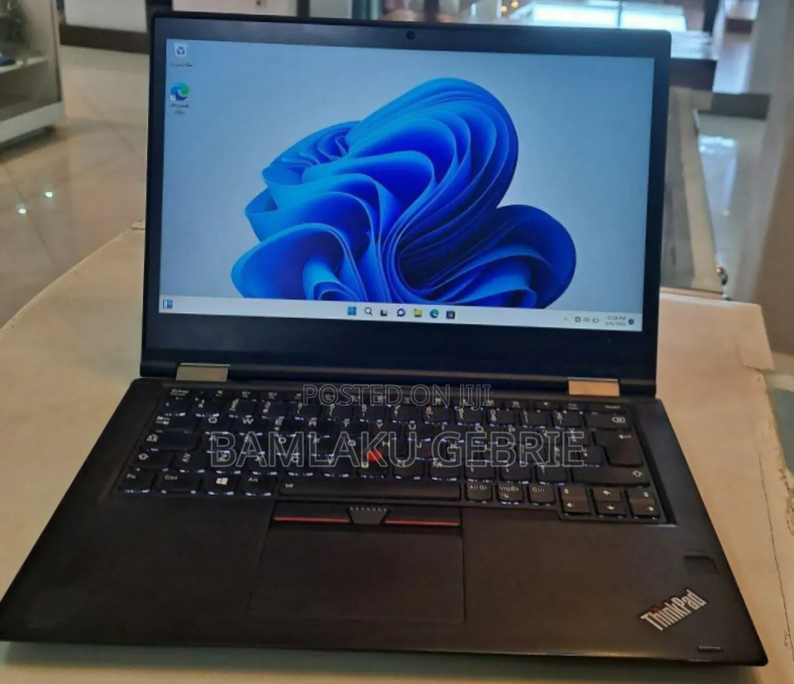 New Laptop Lenovo ThinkPad Yoga 370 8GB Intel Core I5 SSD 512GB