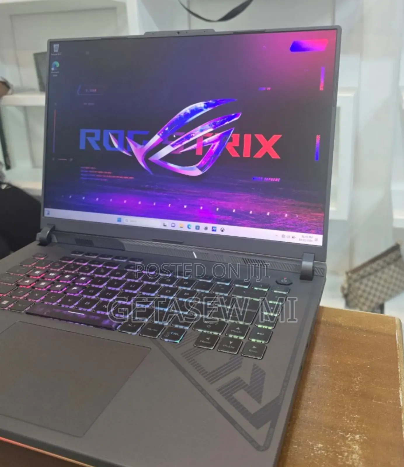 New Laptop Asus ROG Strix G15 18GB Intel Core I7 SSD 1T