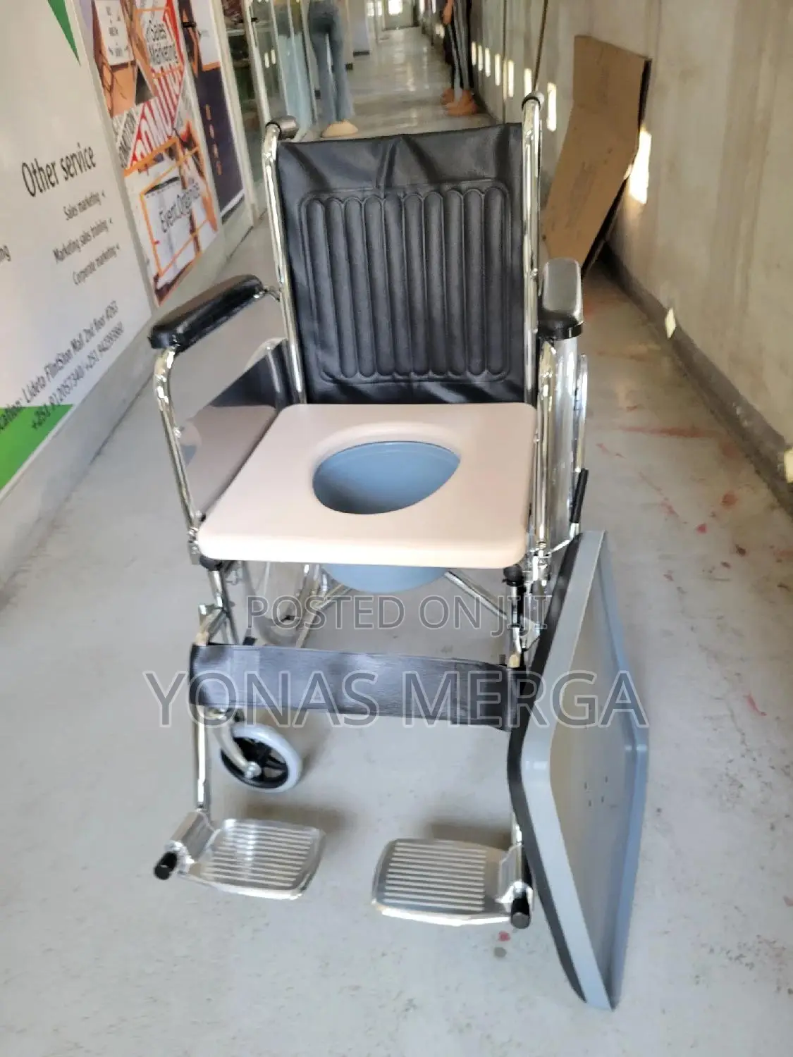 2in1toilet and Transport Wheelchair¥00wheelchair