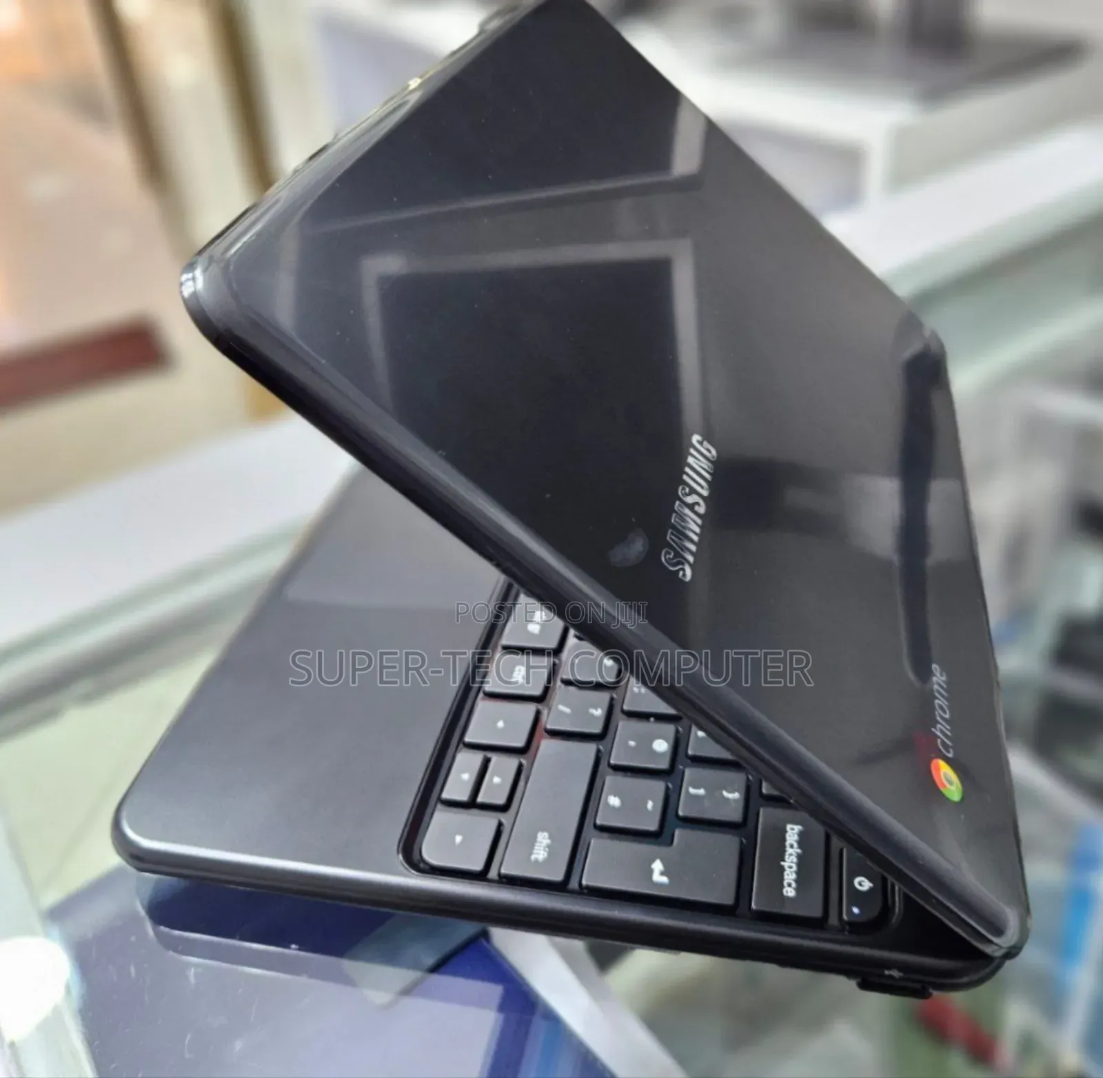 New Laptop Samsung Chromebook Pro 4GB Intel Celeron SSD 16 GB