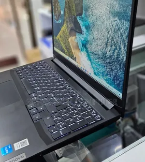 New Laptop Lenovo IdeaPad 520 16GB Intel Core I5 SSD 512GB