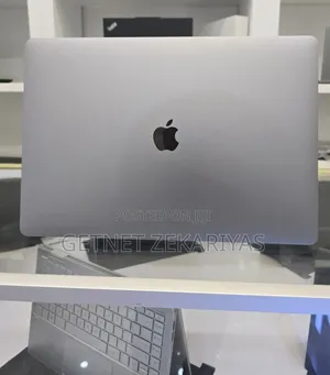 New Laptop Apple MacBook Pro 2019 32GB Intel Core I9 SSD 1T