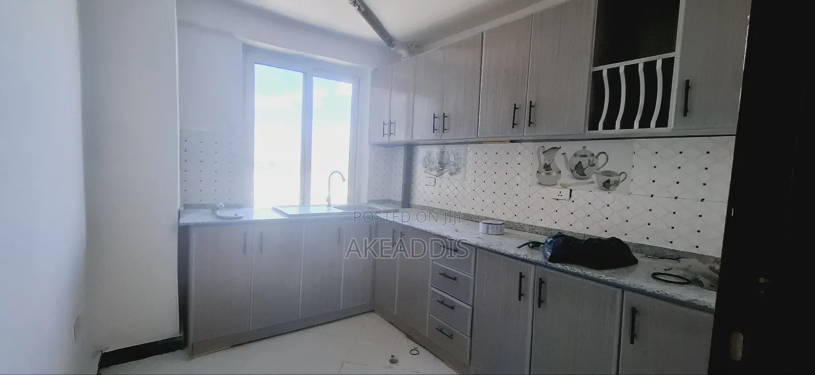 Furnished 3bdrm Condo in Bole Ayat for sale