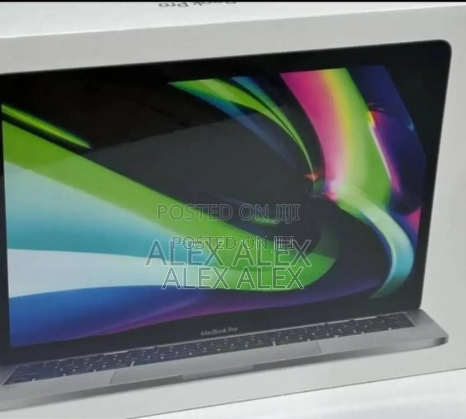 New Laptop Apple MacBook Air 2022 M2 8GB Apple M2 SSD 256GB