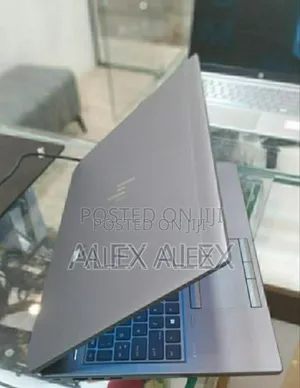 New Laptop HP ZBook Studio 16GB Intel Core i7 SSD 512GB