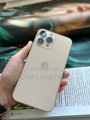 Photo - New Apple iPhone 13 Pro Max 256 GB Gold