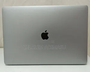 New Laptop Apple MacBook Pro 2017 16GB Intel Core I7 SSD 512GB