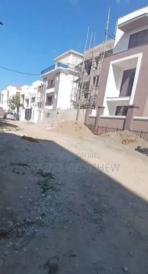 Photo - Land for Sale at Ayat 175sqm