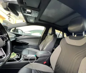 Volkswagen ID.4 2022 White