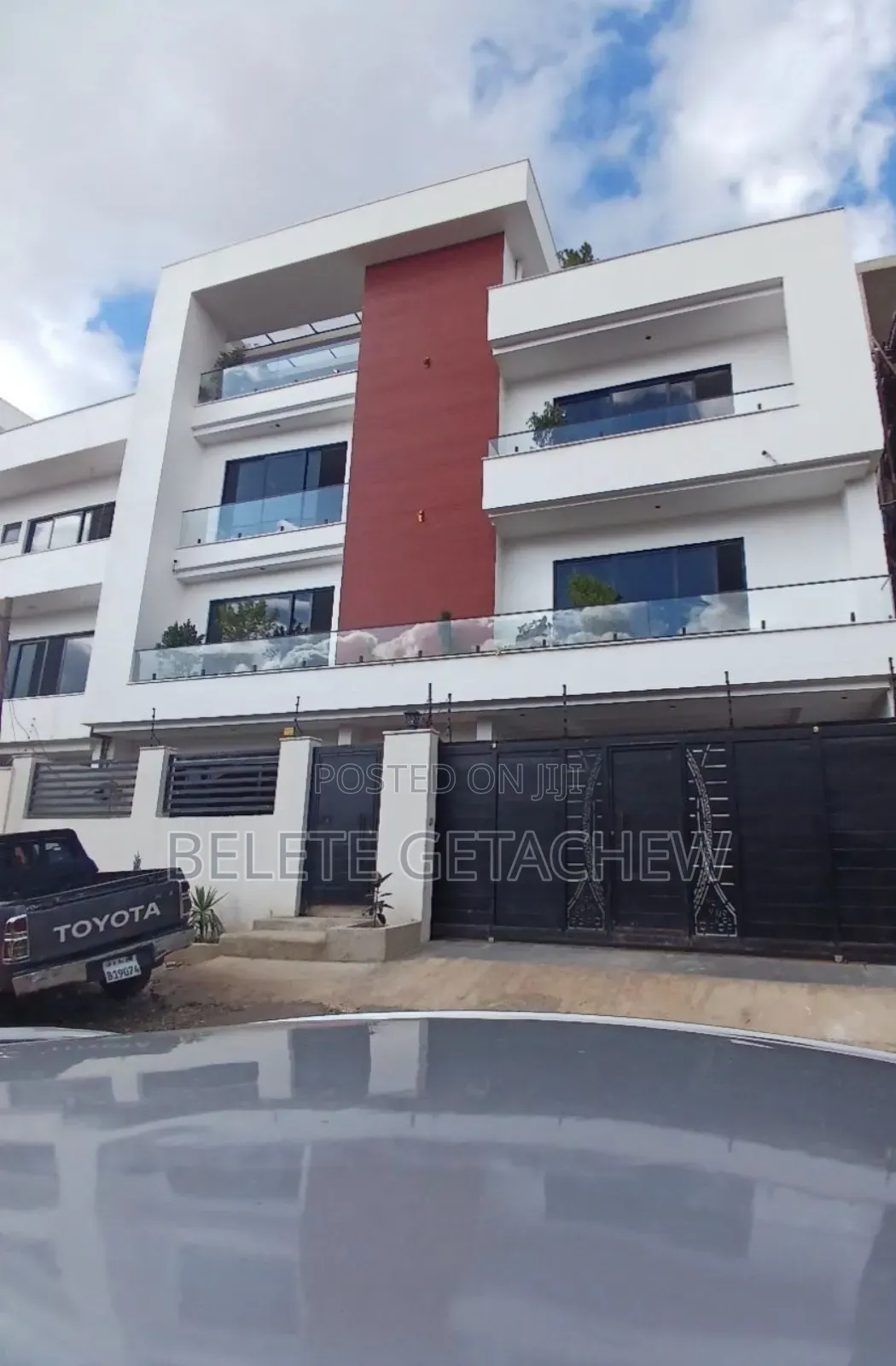 8bdrm House in Semit, G+3 Luxury, Bole for sale