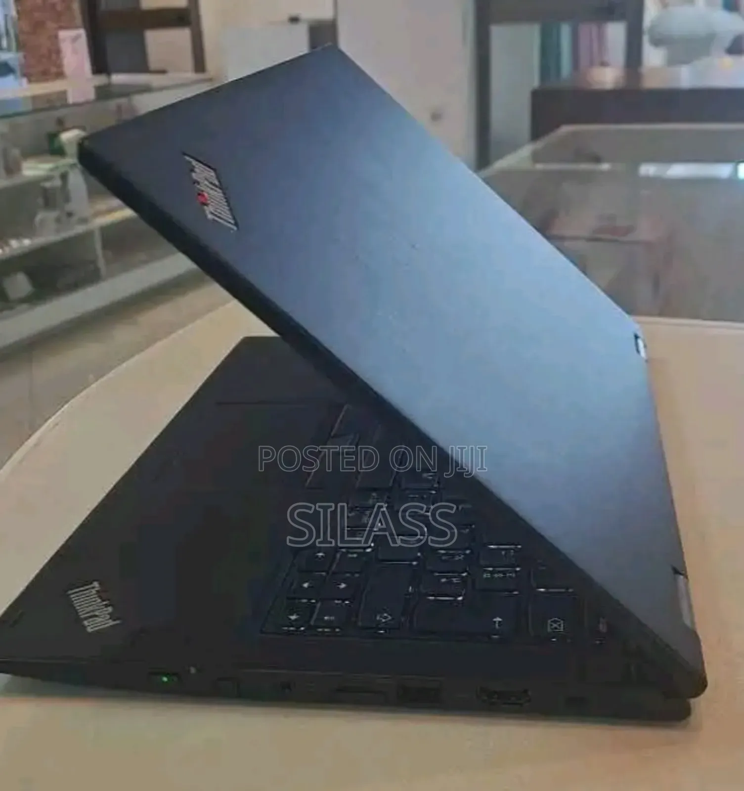 New Laptop Lenovo ThinkPad Yoga 370 8GB Intel Core I7 SSD 512GB