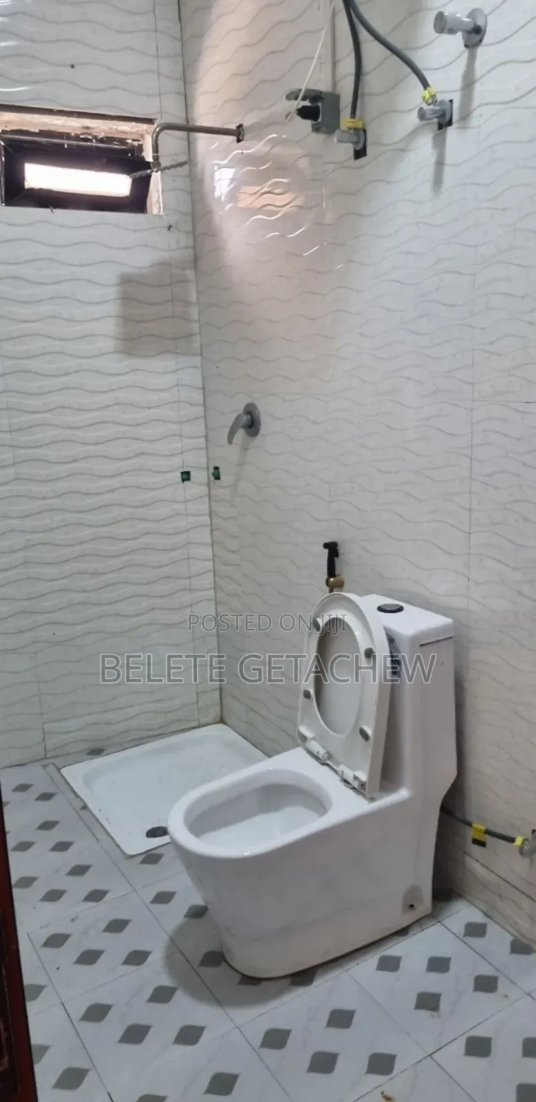 3bdrm House in Cmc Meri, L-Shape, Bole for sale