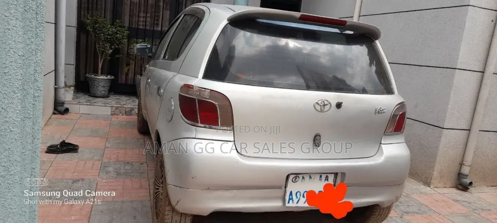 Toyota Vitz 2001 Silver