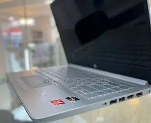 New Laptop HP Stream Notebook 8GB AMD Ryzen 5 SSD 512GB