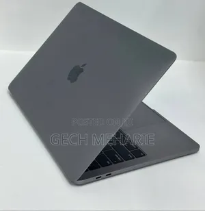 New Laptop Apple MacBook Pro 2019 8GB Intel Core I5 SSD 256GB
