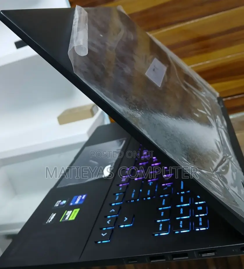 New Laptop HP Omen 16 16GB Intel Core I9 SSD 512GB