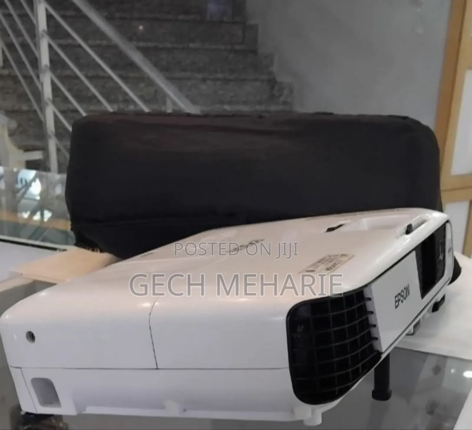 New EPSON Projector Model Name: Eb-X31 Has :7