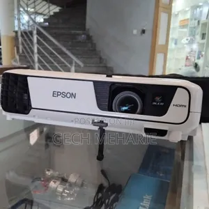 New EPSON Projector Model Name: Eb-X31 Has :7