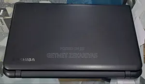 Photo - New Laptop Toshiba Satellite C850 4GB Intel Core 2 Quad HDD 500GB