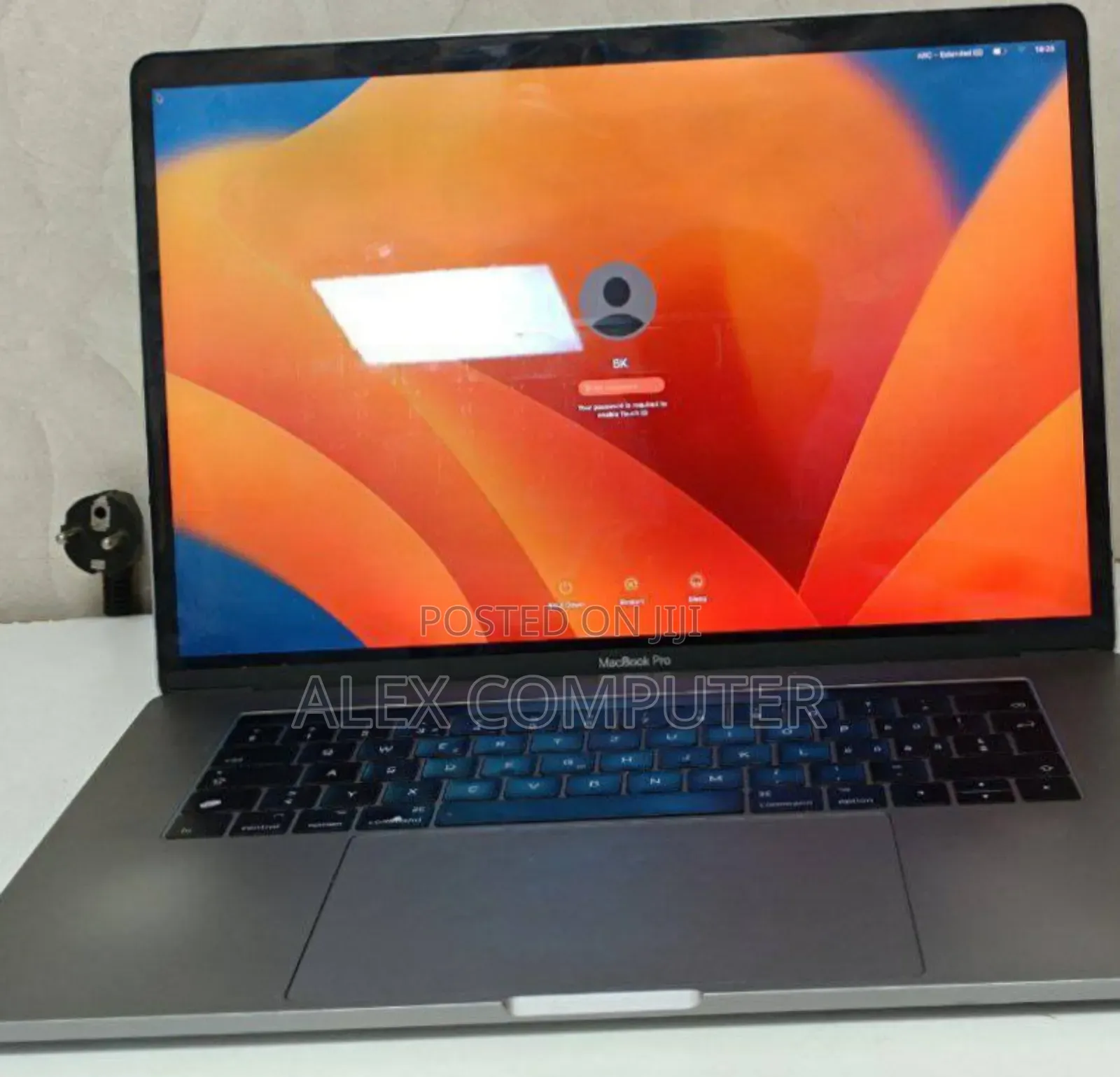 New Laptop Apple MacBook 2017 16GB Intel Core I7 SSD 512GB