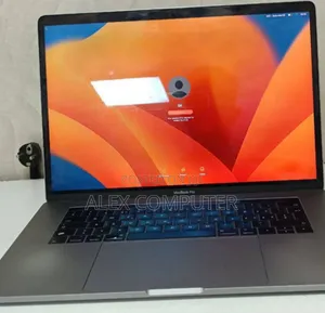 New Laptop Apple MacBook 2017 16GB Intel Core I7 SSD 512GB