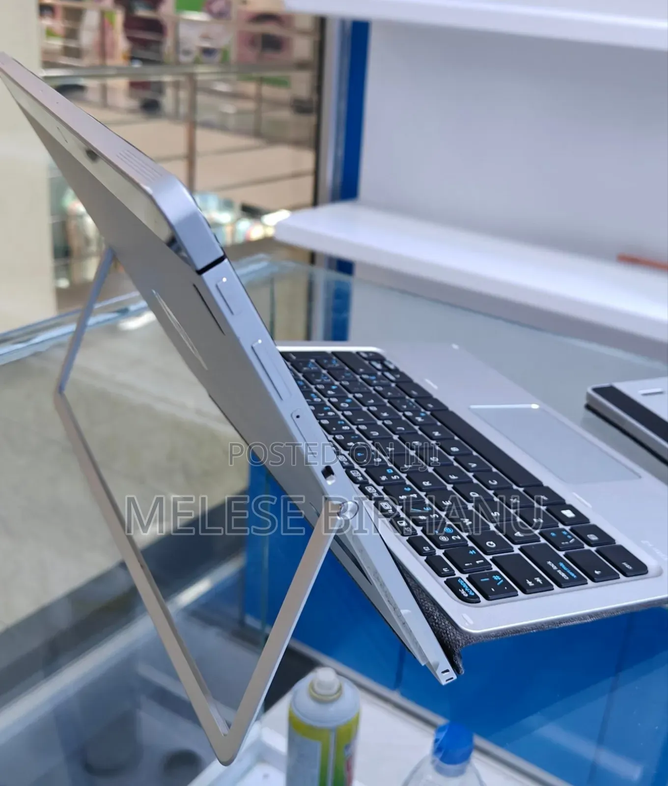 New Laptop HP X2 8GB Intel Core M SSD 256GB