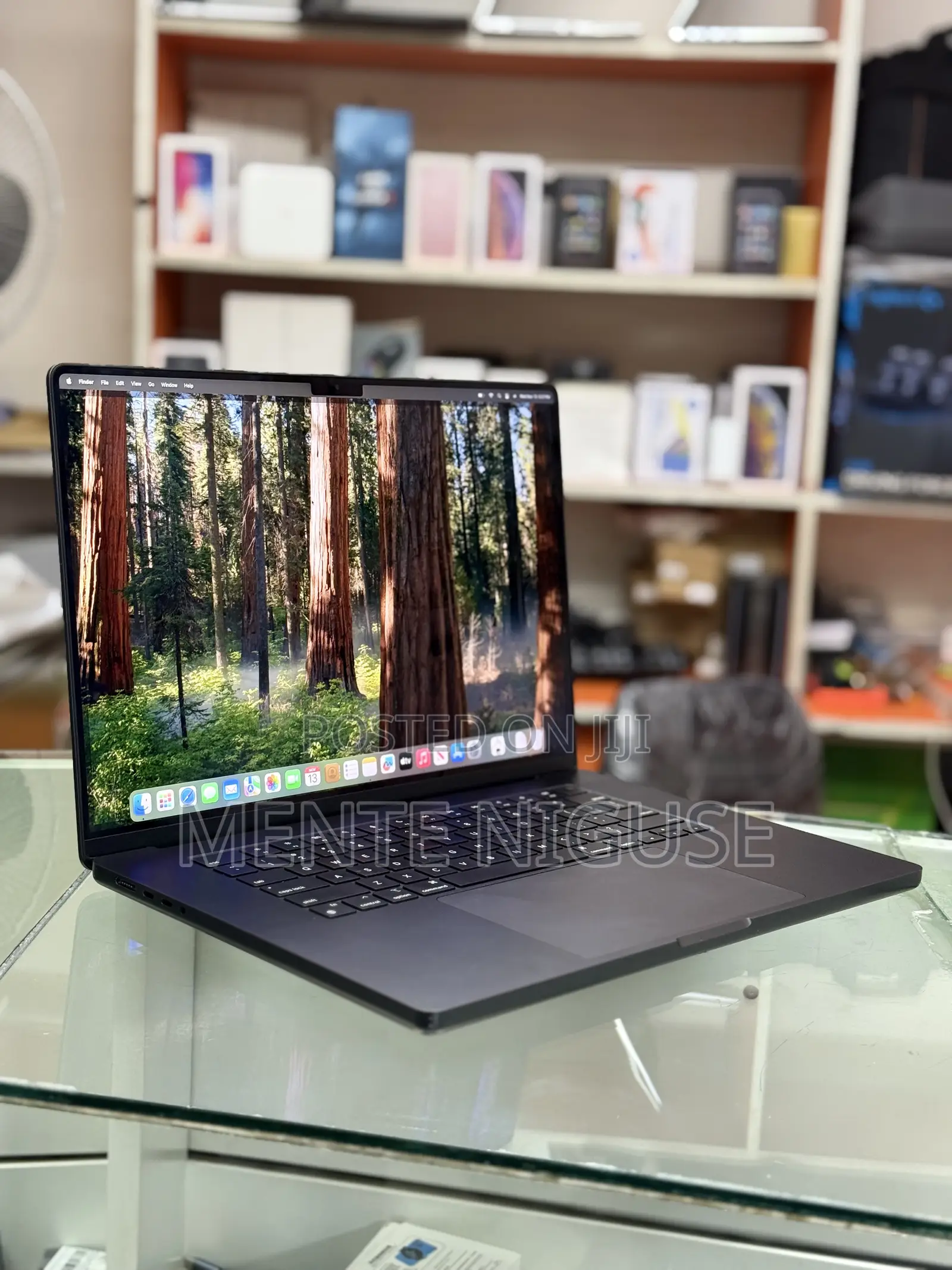 New Apple MacBook Pro 2023 M3 Max 16-Inch 36GB Apple M3 Max SSD 1T