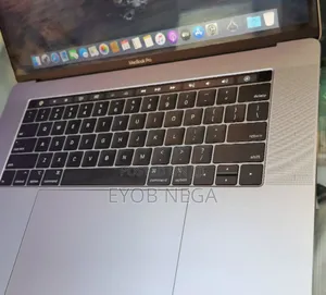 New Laptop Apple MacBook Pro 2018 16GB Intel Core I7 SSD 512GB