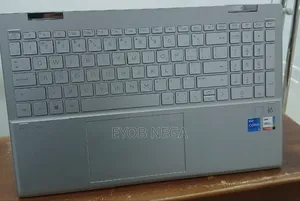 Photo - New Laptop HP Pavilion 15 8GB Intel Core I5 SSD 512GB