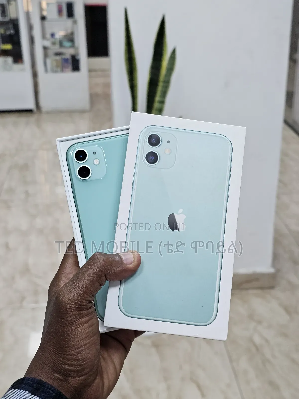 New Apple iPhone 11 128 GB