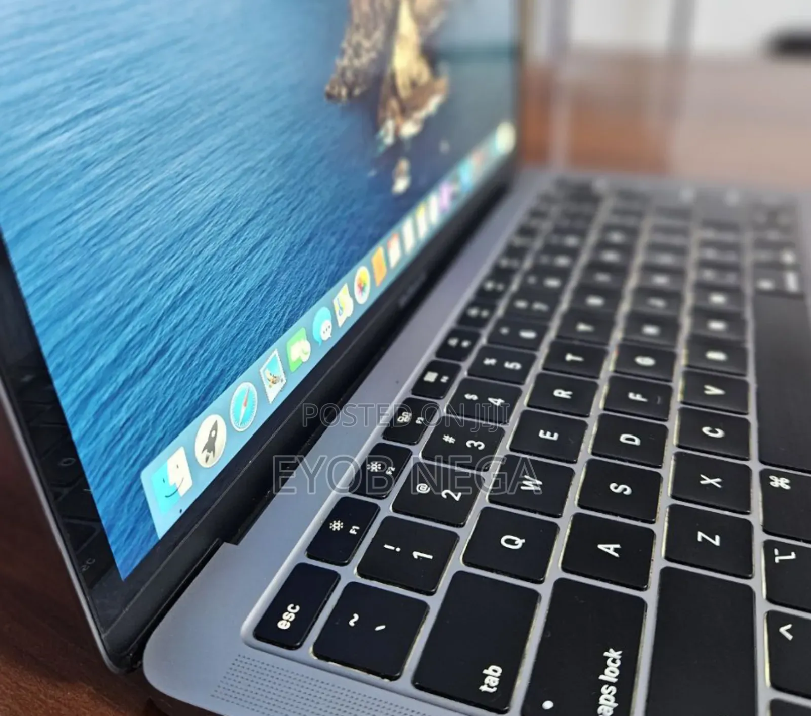 New Laptop Apple MacBook Air 2019 8GB Intel Core I5 SSD 128GB