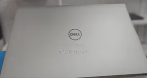 New Laptop Dell Precision 15 3520 16GB Intel Core I5 SSD 512GB