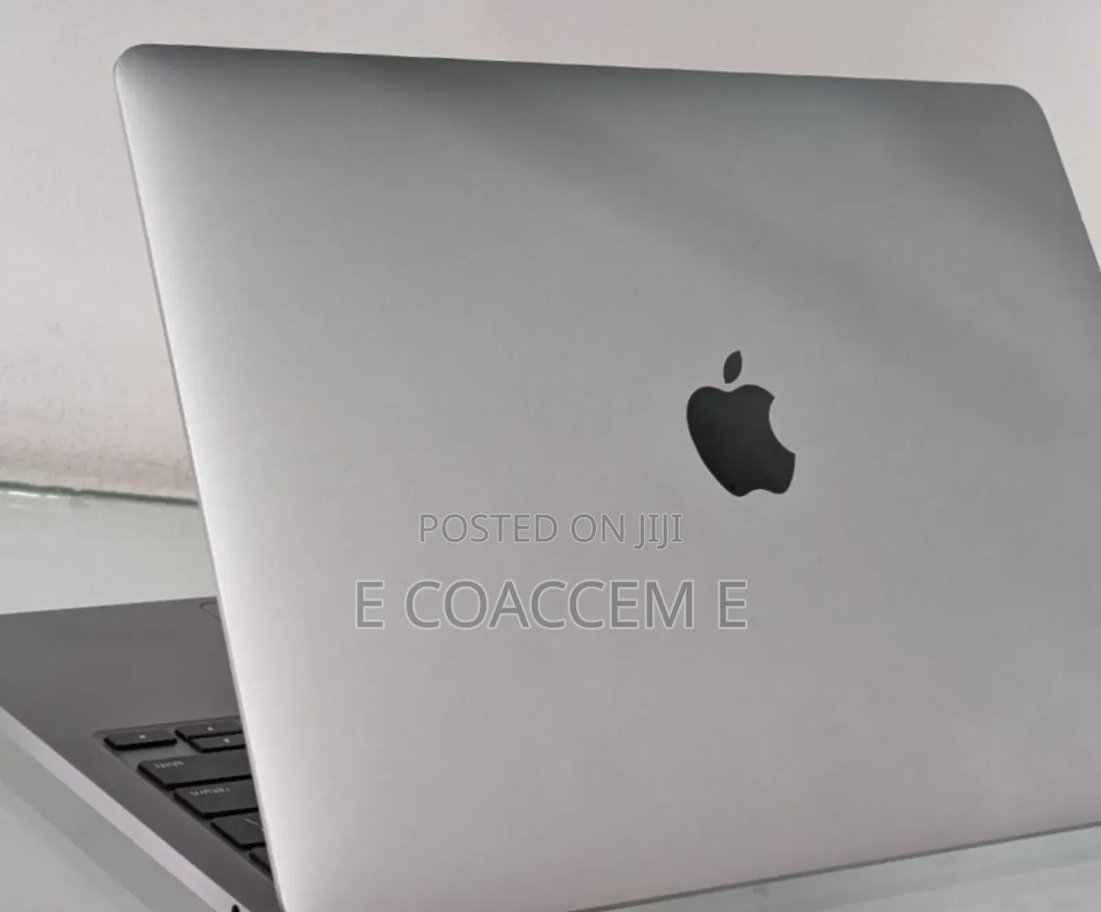 New Laptop Apple MacBook 8GB Apple M1 Pro SSD 256GB