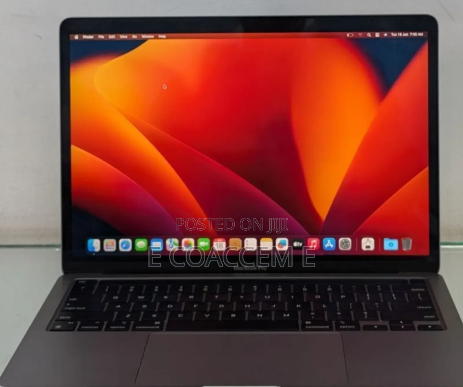 New Laptop Apple MacBook 8GB Apple M1 Pro SSD 256GB