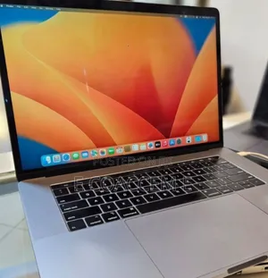 New Laptop Apple MacBook 32GB Intel Core I9 SSD 1T